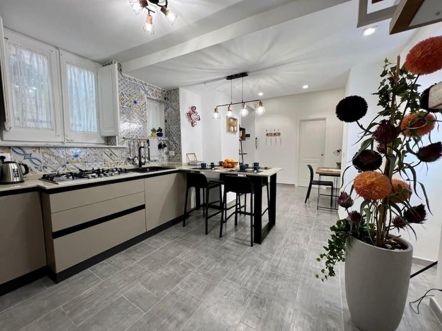 Cortile Marconi Apartment Palermo Bagian luar foto